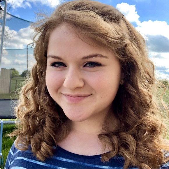 Meet your Posher, Avery - Picture 9 of 15